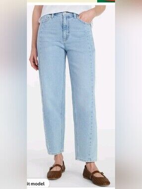 Time and Tru Women's Hight Rise Barrel Jean, 28" Inseam
